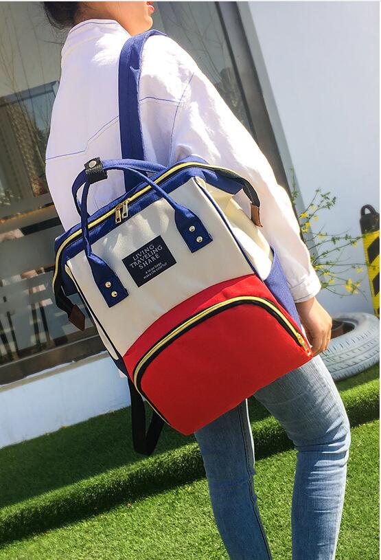 عرض نموذج على ظهره مومياء