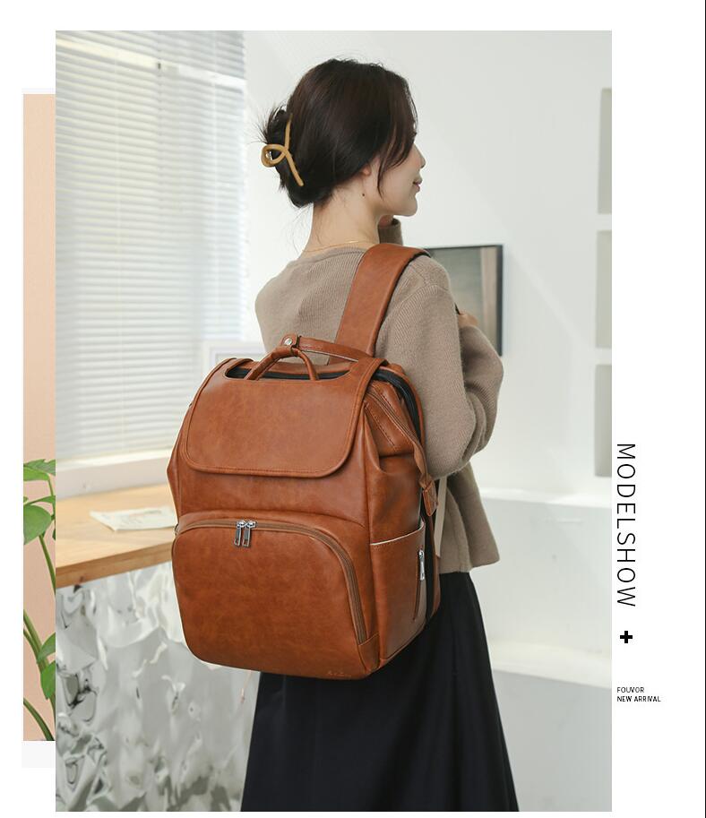 نموذج عرض حقيبة الظهر