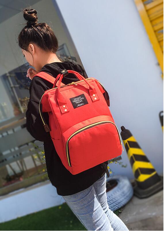 عرض نموذج من حقيبة الظهر المومياء الحمراء