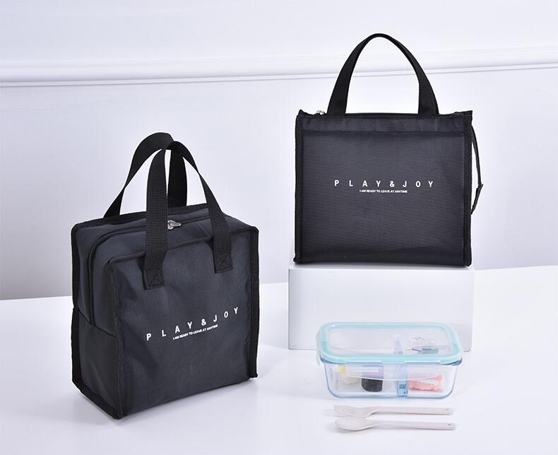 حقيبة غداء بمعزز بأسود