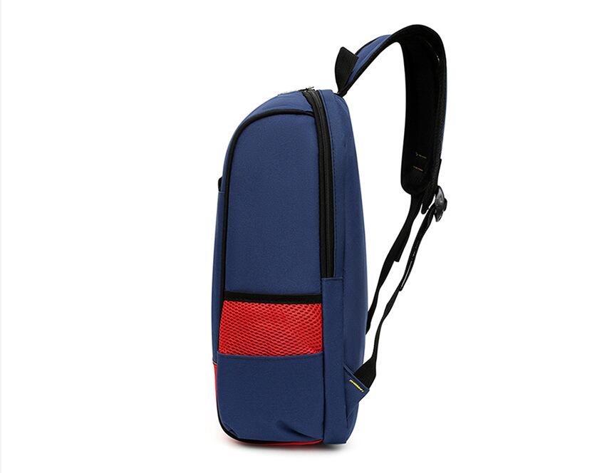 عرض جانبي من حقيبة مدرسية شعار مخصص