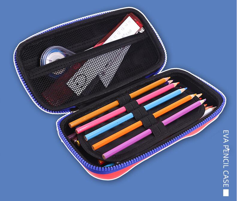 حجم كبير من مربع القرطاسية طالب ثلاثي الأبعاد