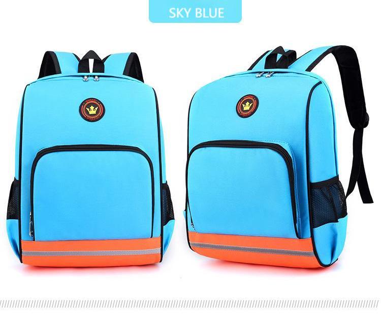 حقيبة مدرسية مخصصة