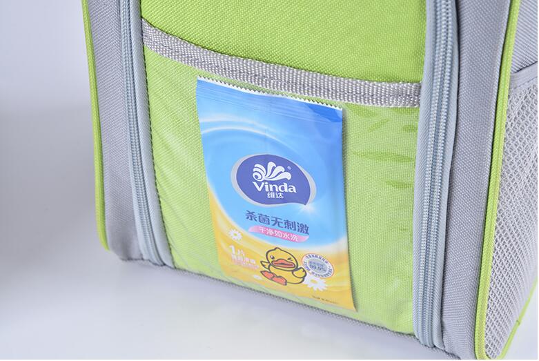 الجيب الأمامي من حقيبة عزل نزهة في الهواء الطلق